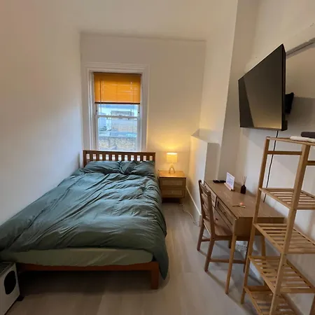 Camden Bnb-2